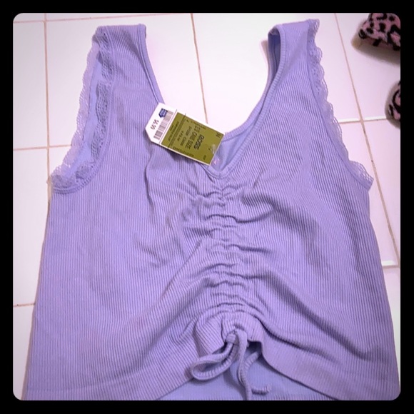 LOOKING FOR BLACK VERSION OR ANY OF THIS TOP - Picture 1 of 1